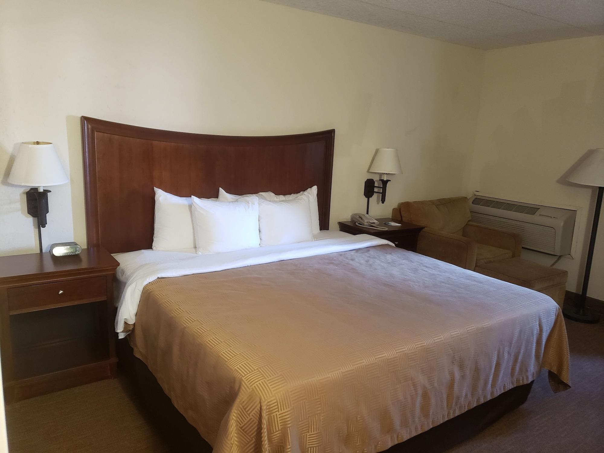 Tulsa Square Hotel Central, I-44 By Oyo Экстерьер фото