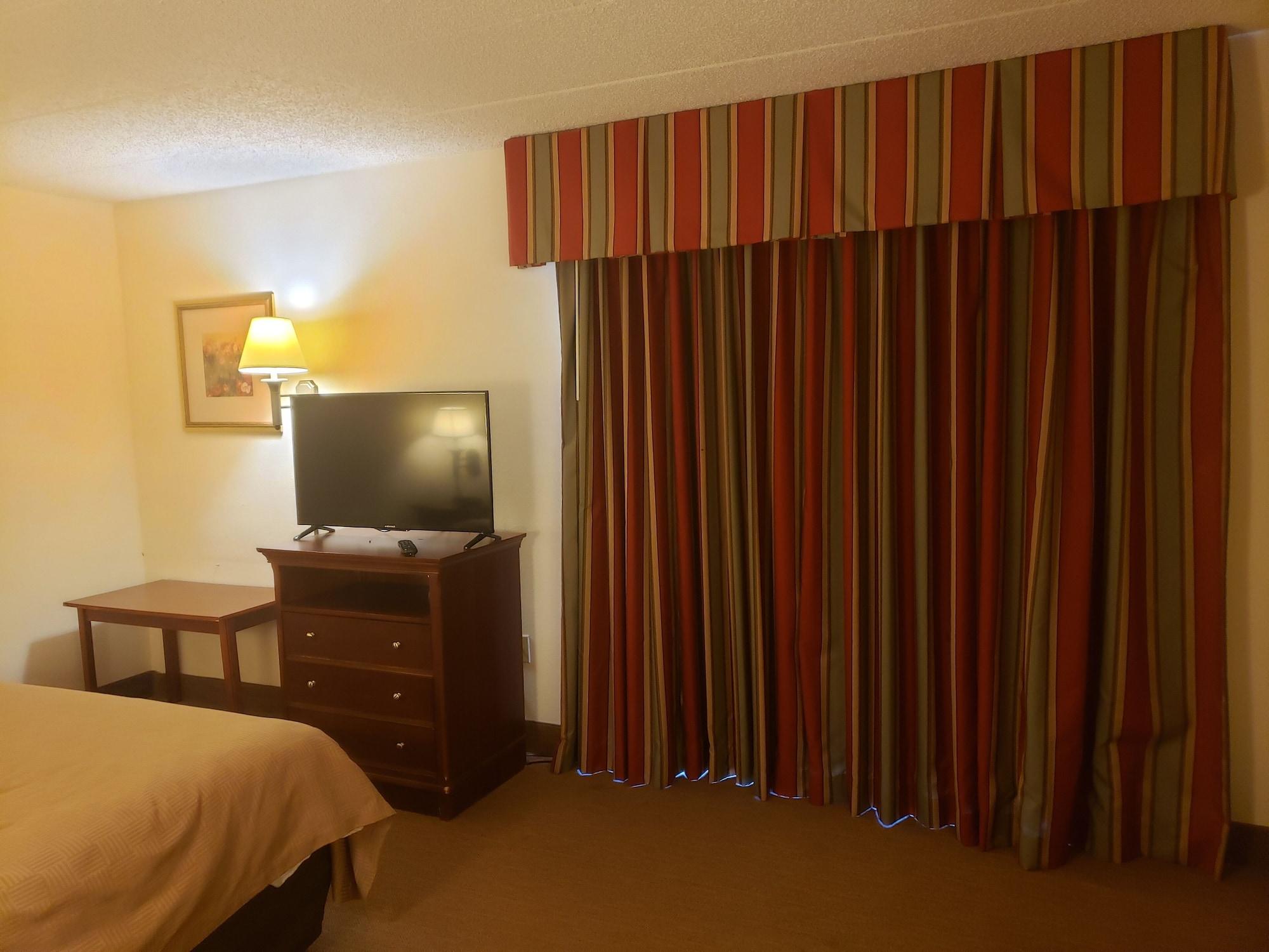 Tulsa Square Hotel Central, I-44 By Oyo Экстерьер фото