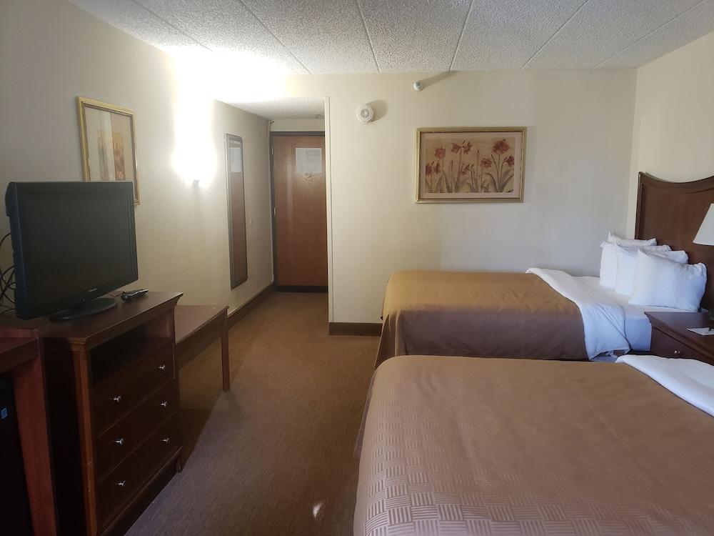 Tulsa Square Hotel Central, I-44 By Oyo Экстерьер фото